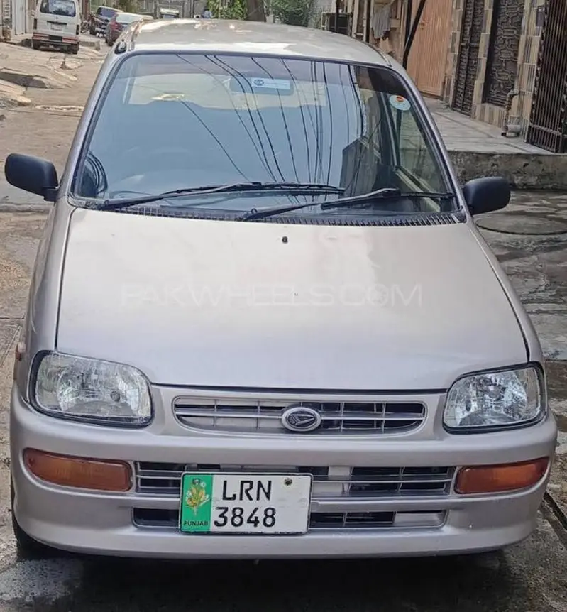 Daihatsu Cuore 2003