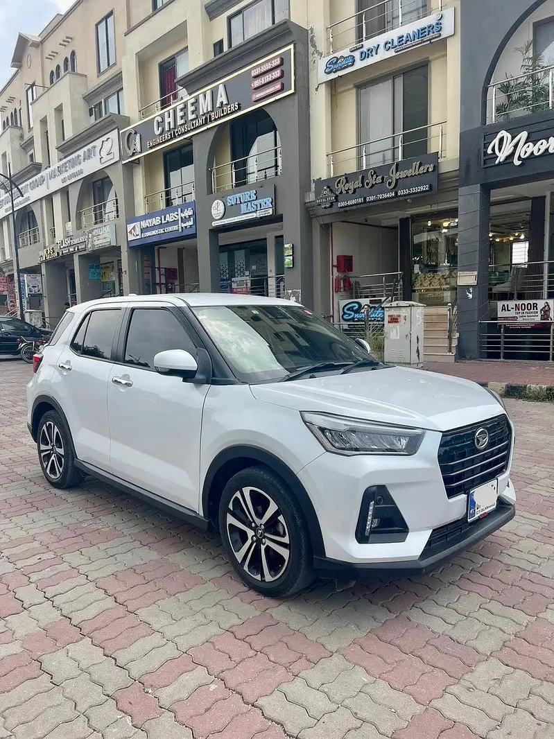 Daihatsu Rocky 2019