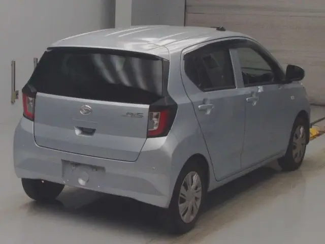 Daihatsu Mira 2022