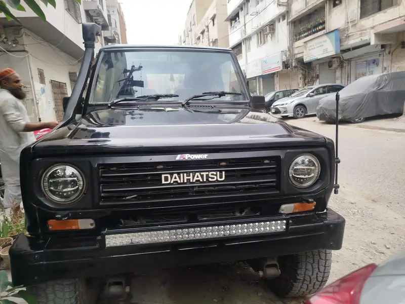 Daihatsu Rocky 1985