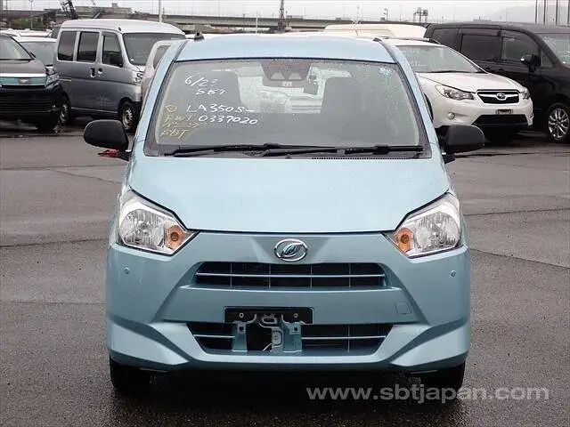 Daihatsu Mira 2022