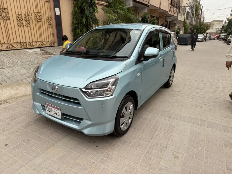 Daihatsu Mira 2023