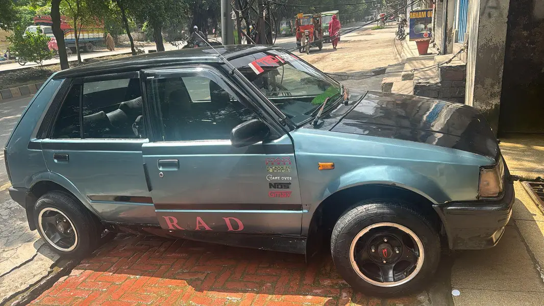 Daihatsu Charade 1998