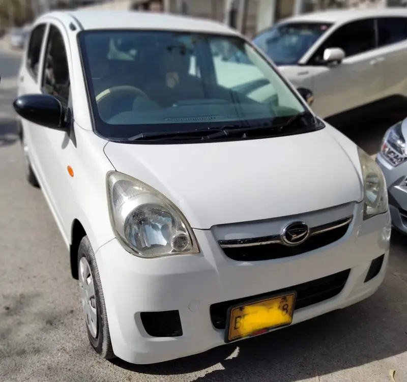 Daihatsu Mira 2013