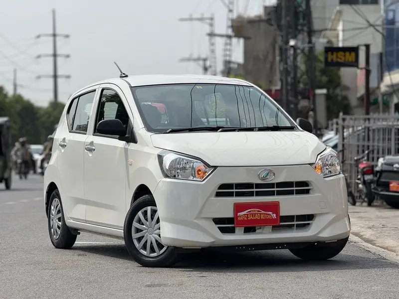 Daihatsu Mira 2022