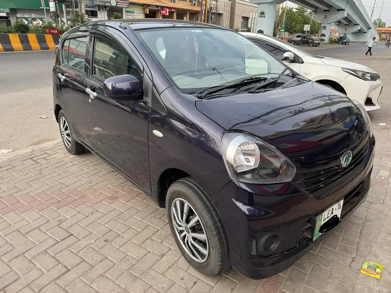 Daihatsu Mira 2013