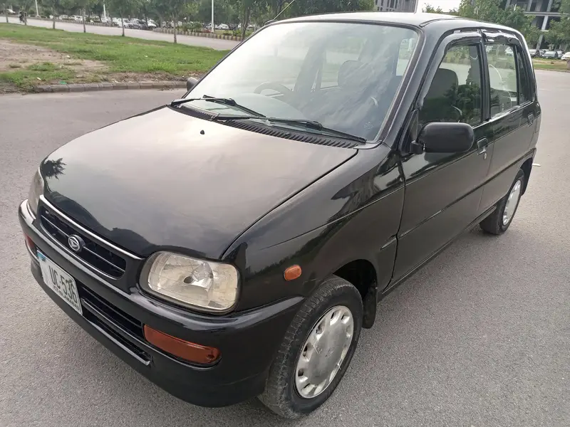 Daihatsu Cuore 2011