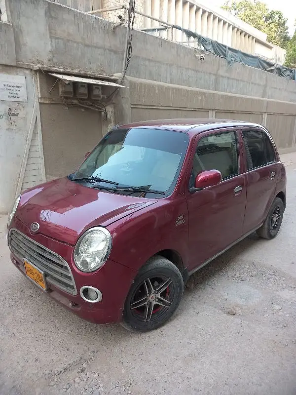 Daihatsu Mira 2006