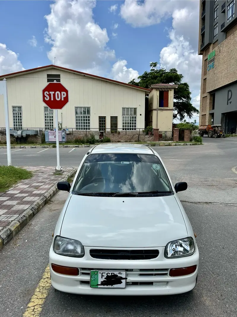 Daihatsu Cuore 2005