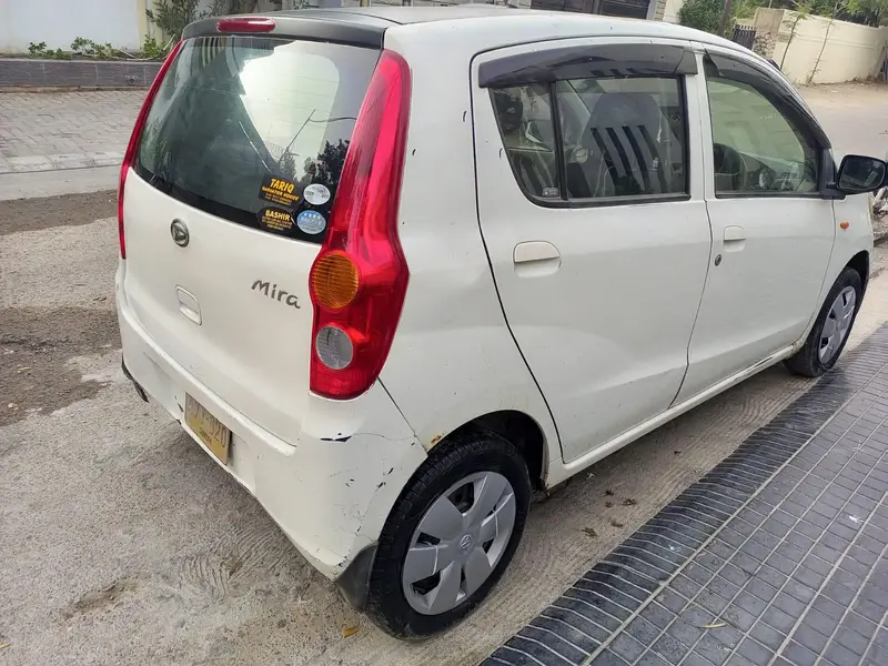 Daihatsu Mira 2007