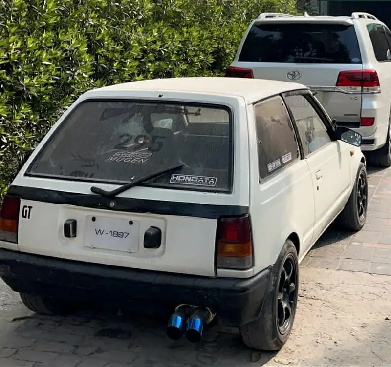 Daihatsu Charade 1982