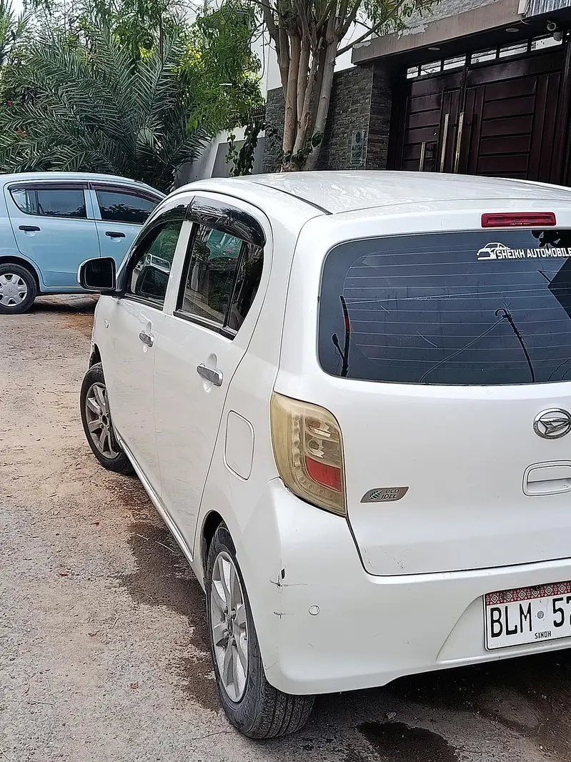Daihatsu Mira 2014