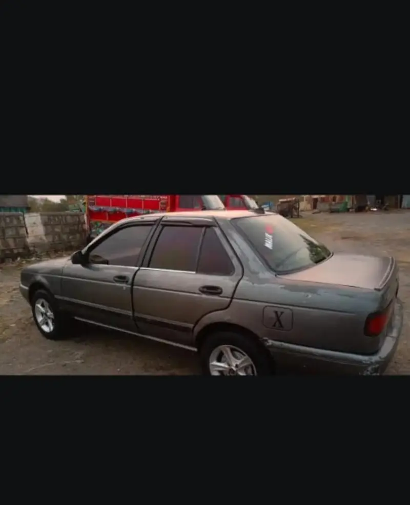 Nissan Sunny 1993