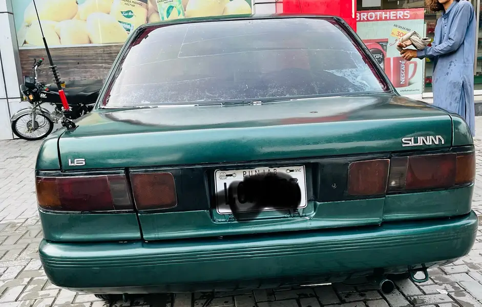 Nissan Sunny 1991