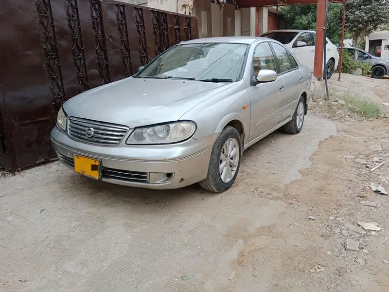 Nissan Sunny 2005