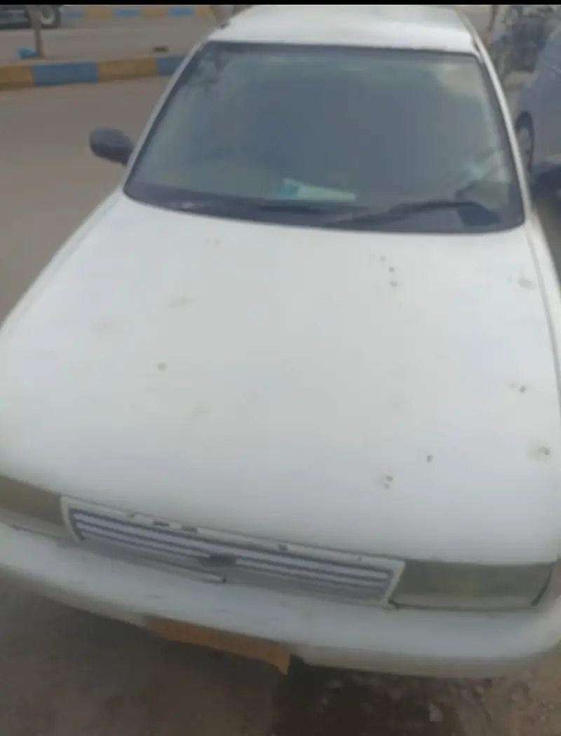 Nissan Sunny 1992