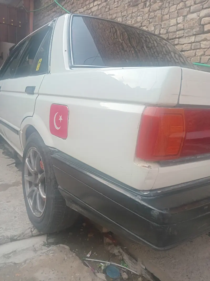 Nissan Sunny 1987
