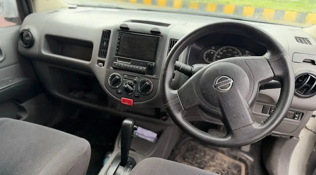 Nissan AD Van 2007
