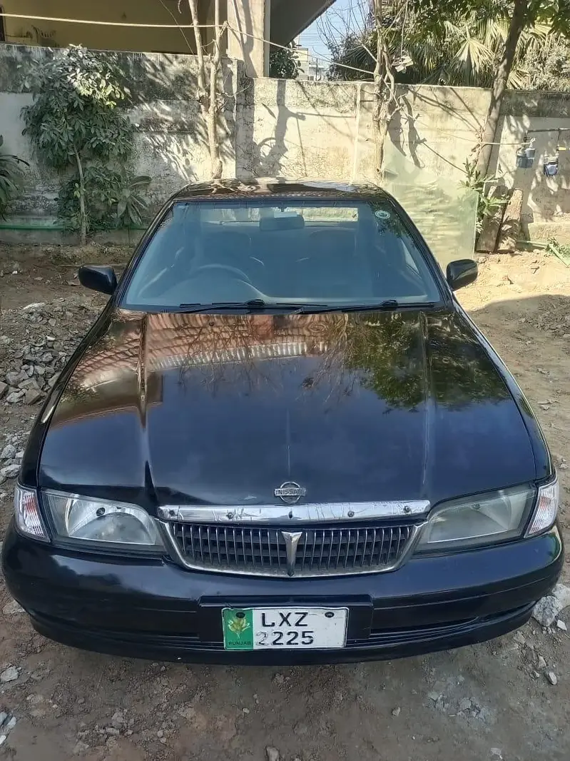 Nissan Sunny 2001