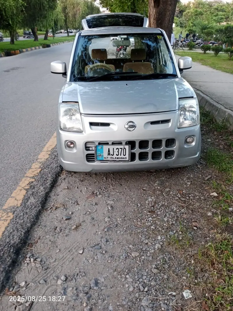 Nissan Pino 2007