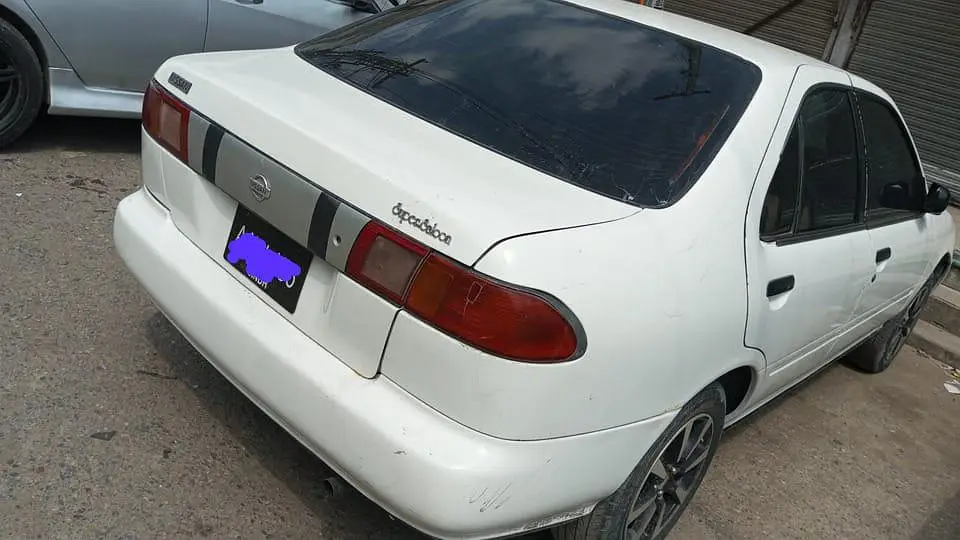 Nissan Sunny 1998