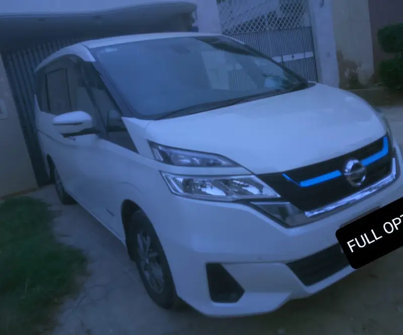 Nissan Serena 2018