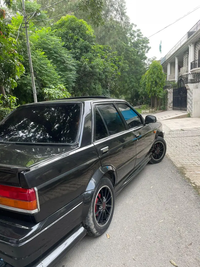Nissan Sunny 1987