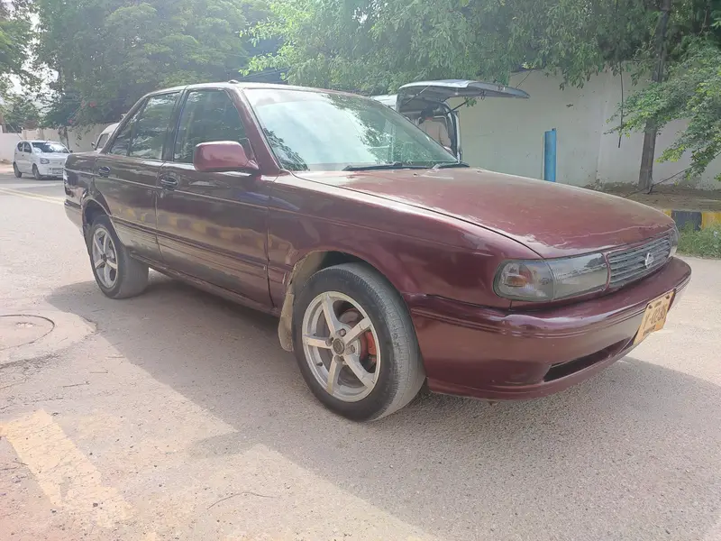 Nissan Sunny 1993