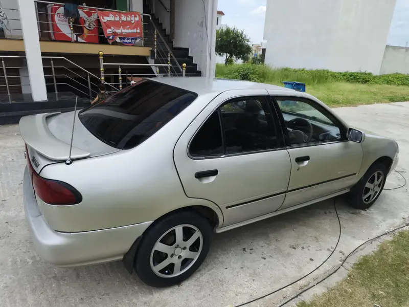 Nissan Sunny 1998