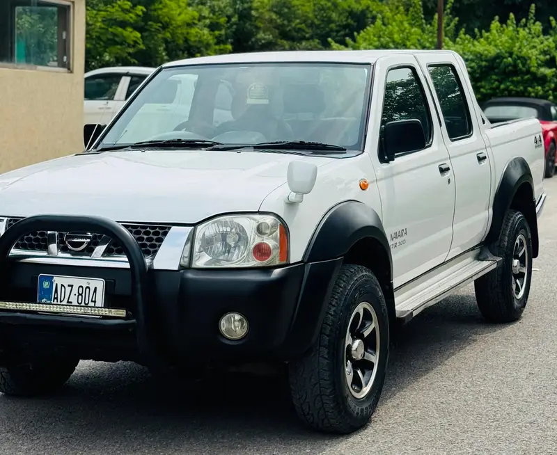 Nissan Navara 2005
