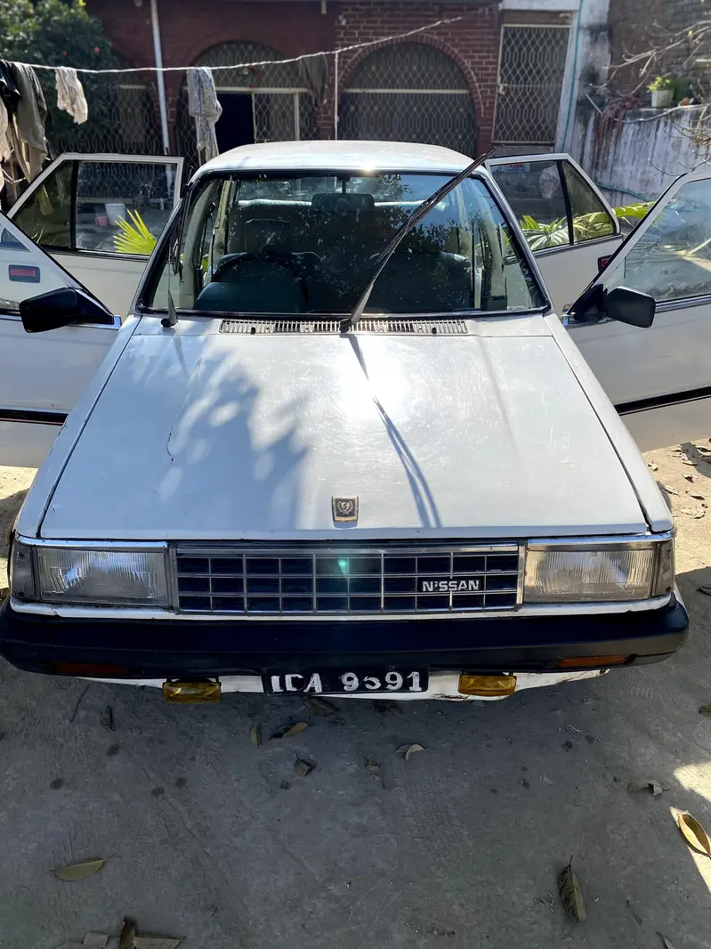 Nissan Sunny 1985