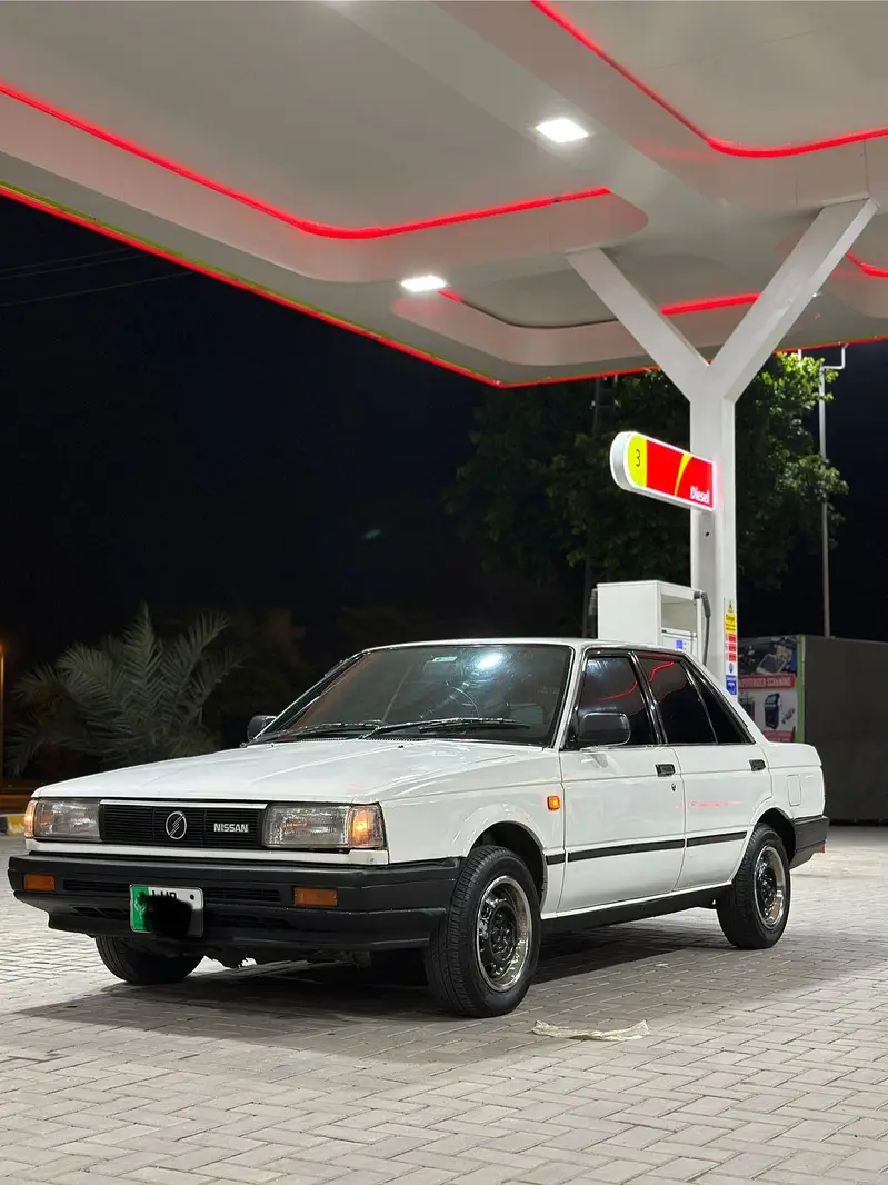 Nissan Sunny 1987