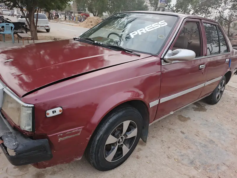 Nissan Sunny 1985