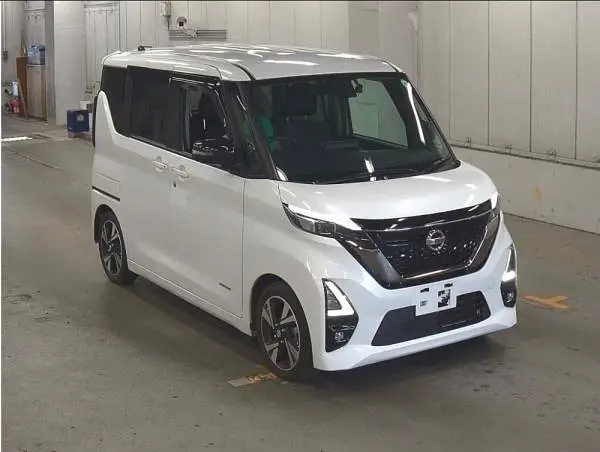 Nissan Roox 2022