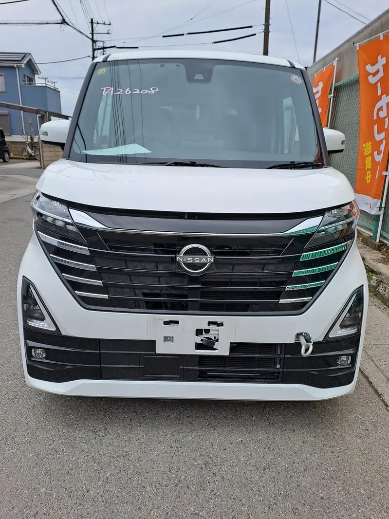 Nissan Roox 2023
