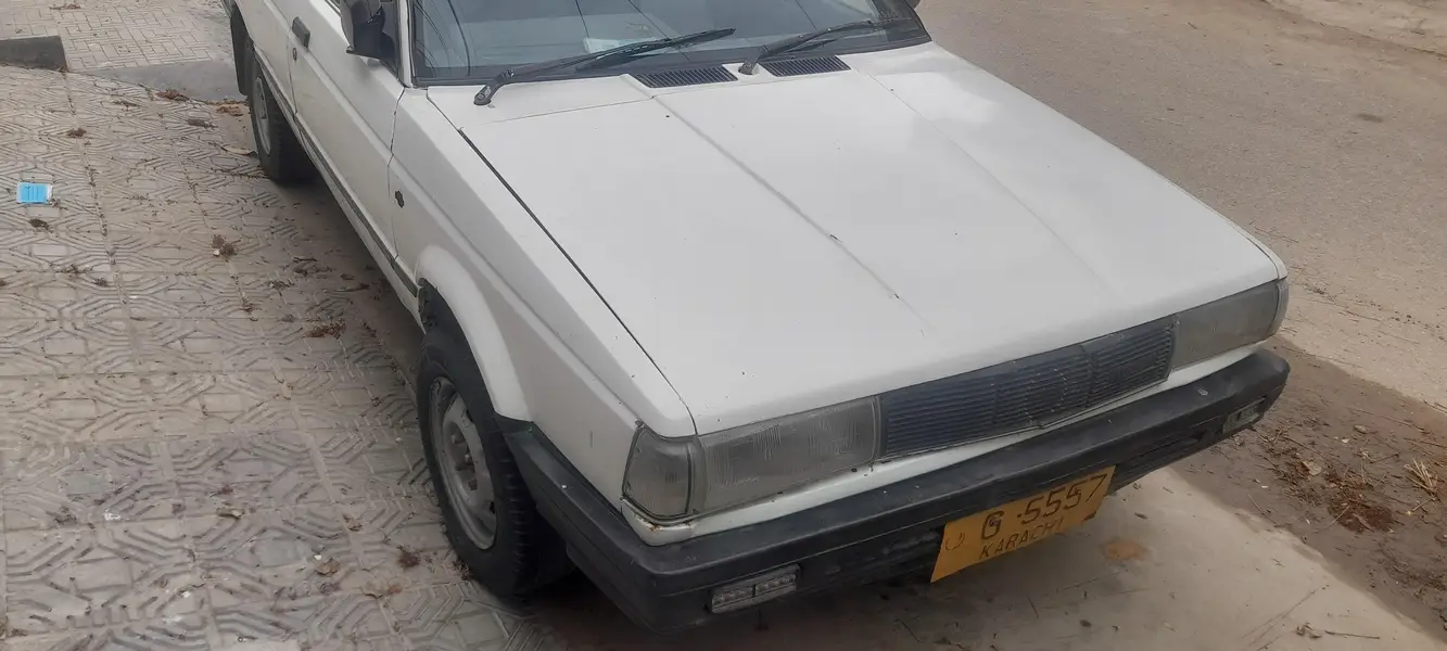 Nissan Sunny 1989