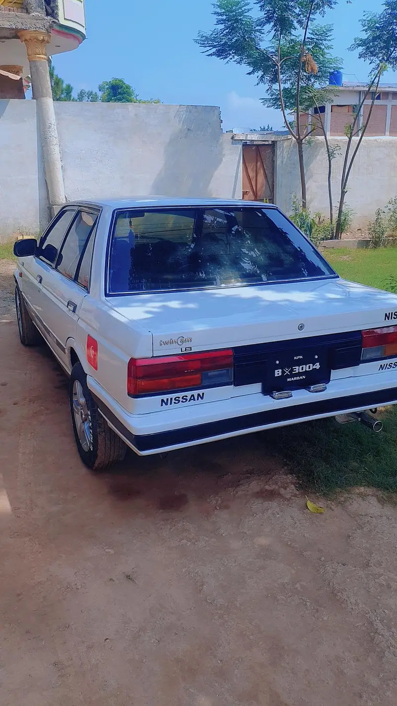 Nissan Sunny 1986