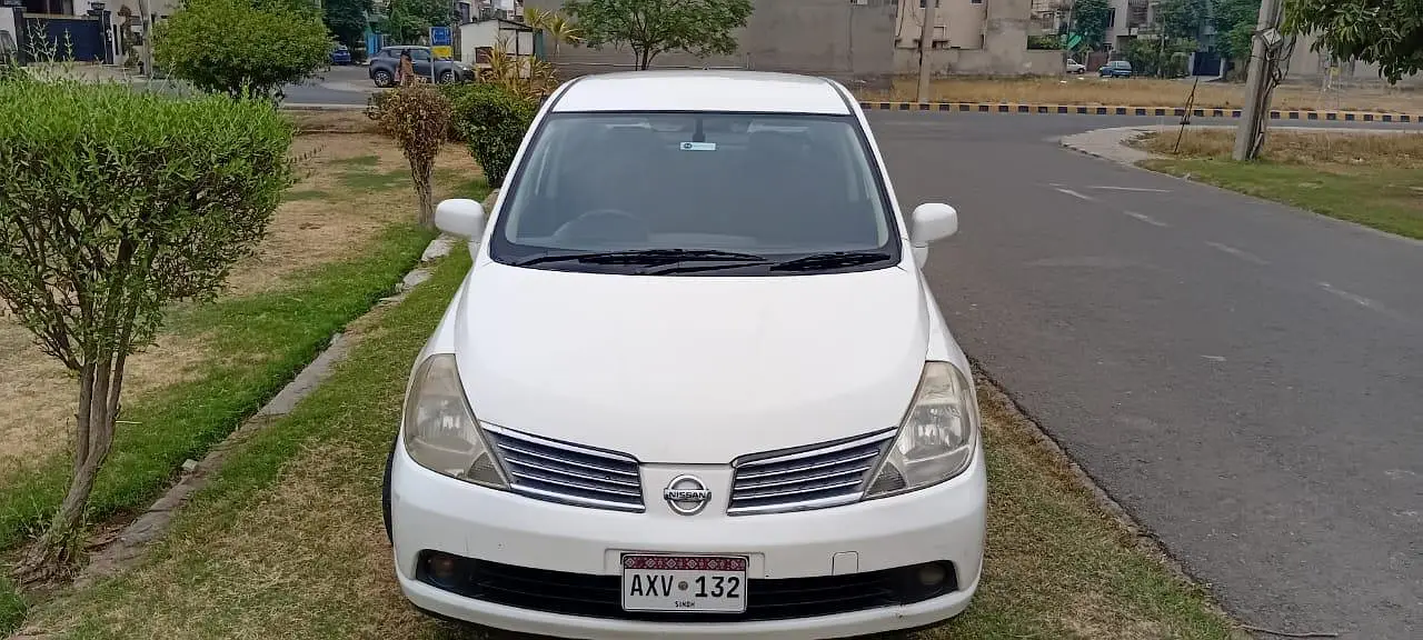 Nissan Tiida 2007