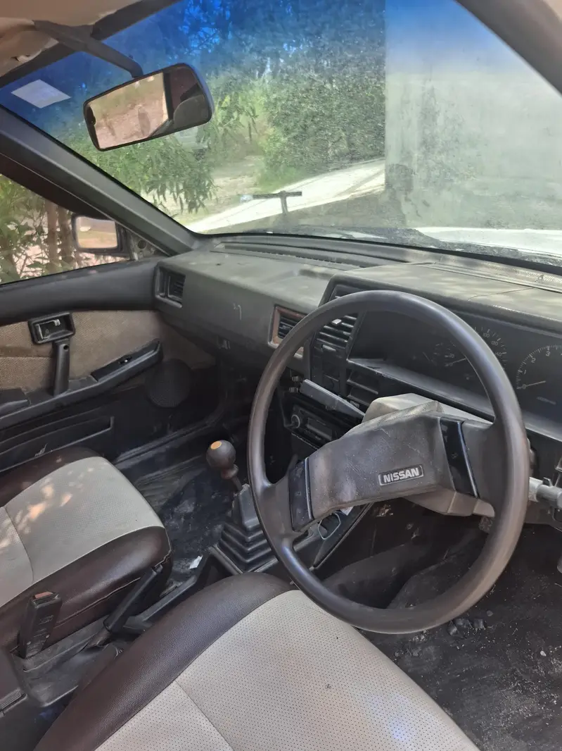 Nissan Sunny 1987