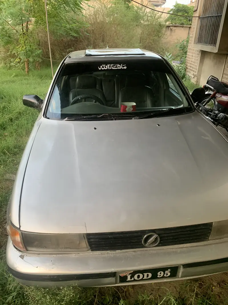 Nissan Sunny 1990
