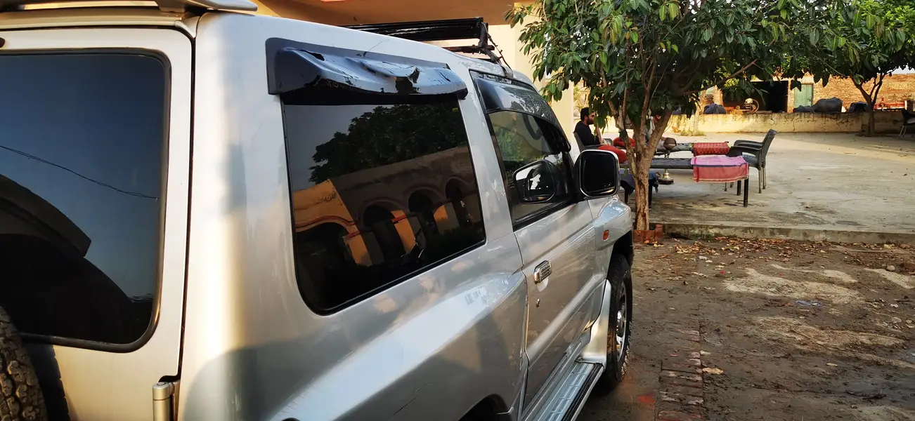 Mitsubishi Pajero 1992