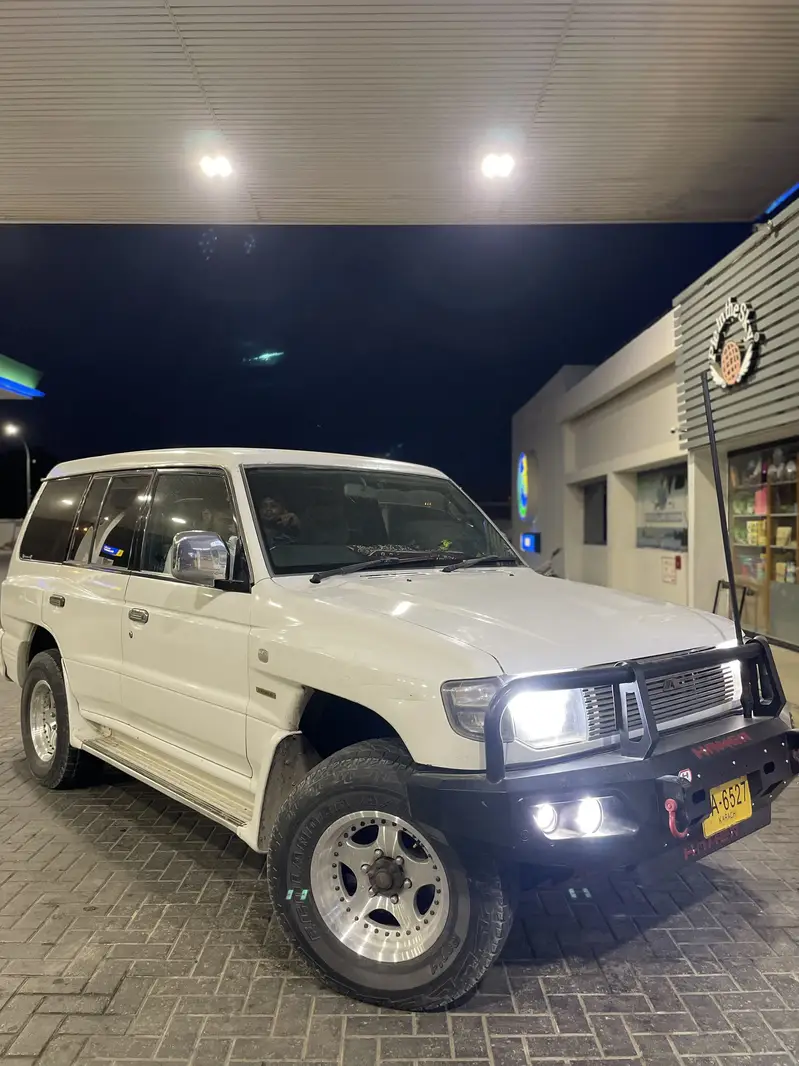 Mitsubishi Pajero 1988