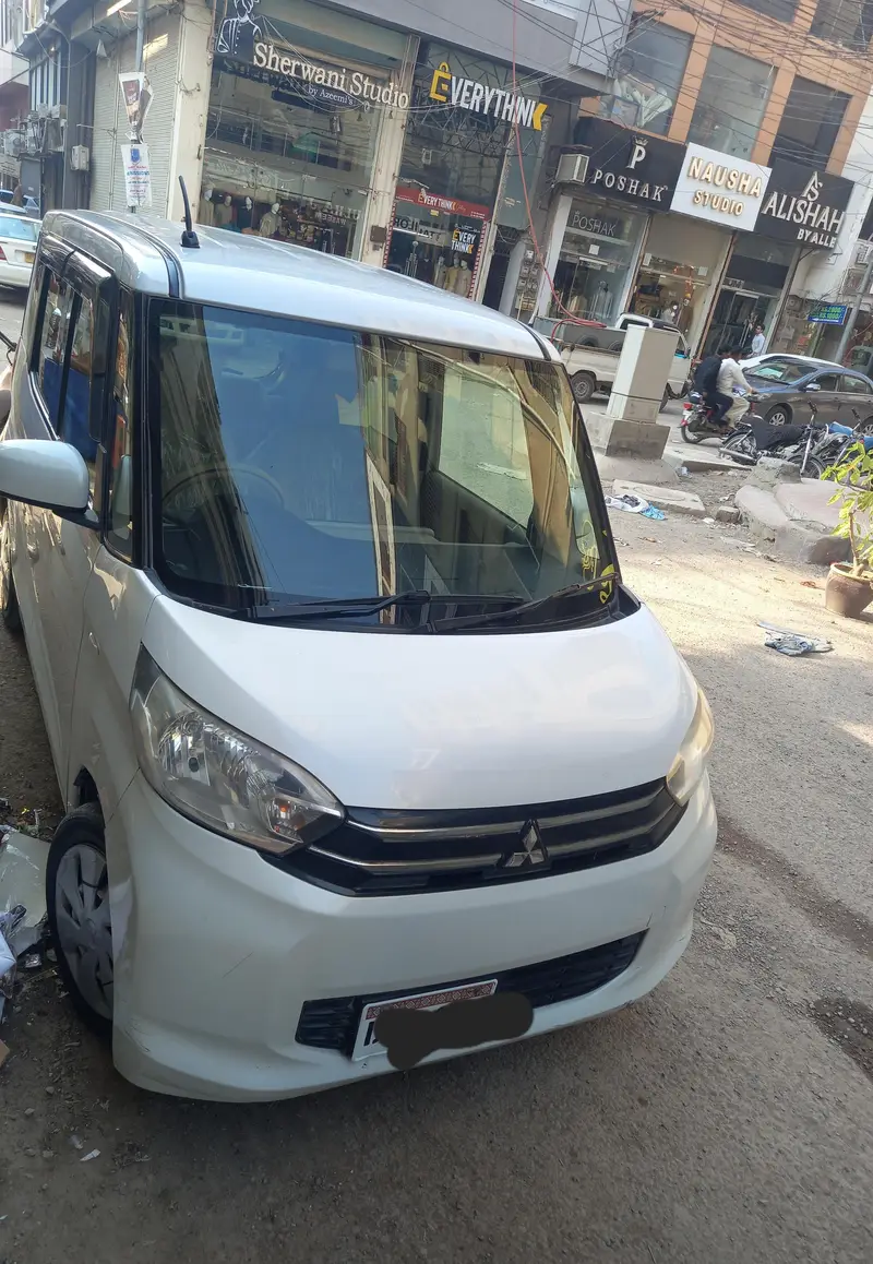 Mitsubishi EK Space Custom 2016