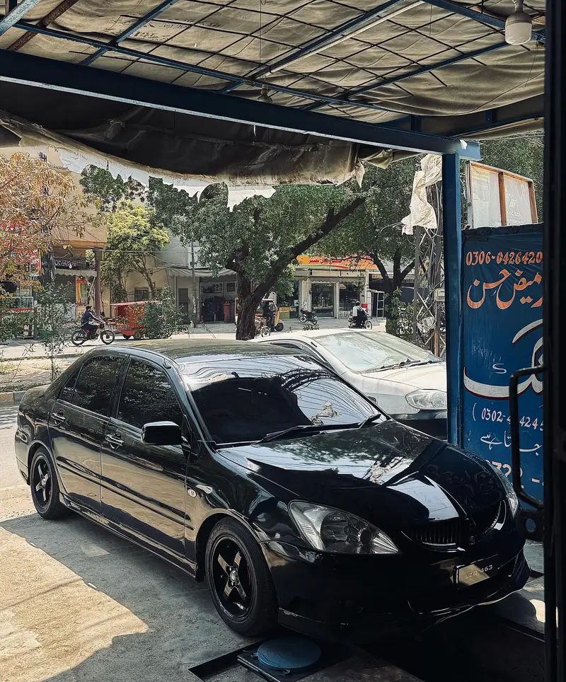 Mitsubishi Lancer 2004