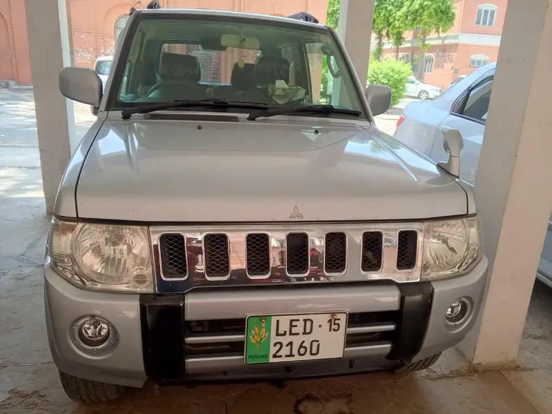 Mitsubishi Pajero Mini 2010