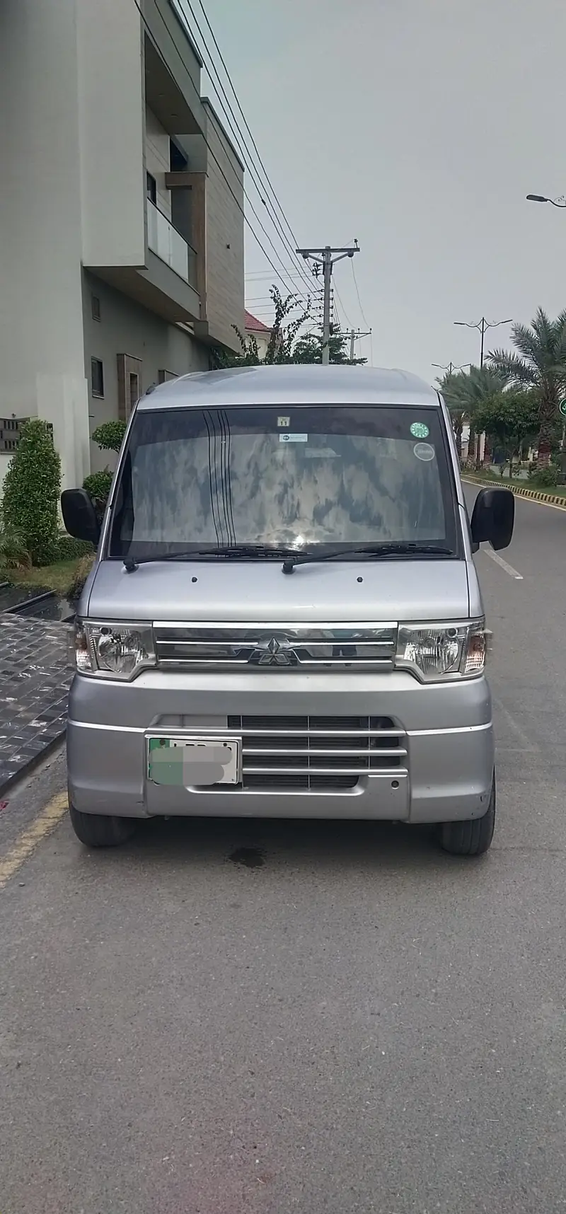 Mitsubishi Minicab Bravo 2012