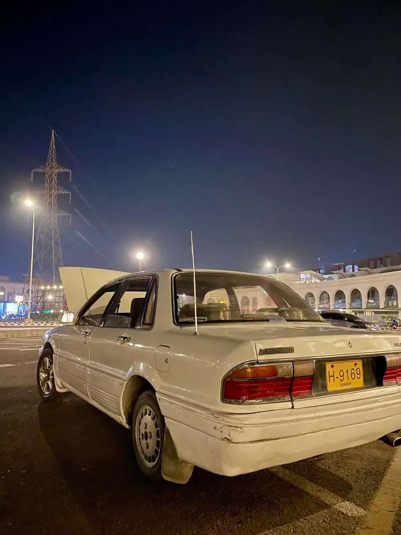 Mitsubishi Galant 1989