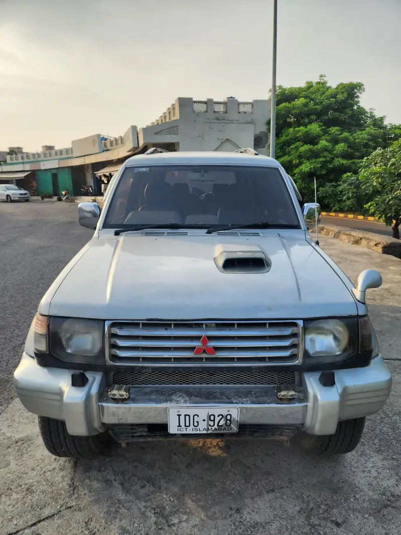 Mitsubishi Pajero 1996