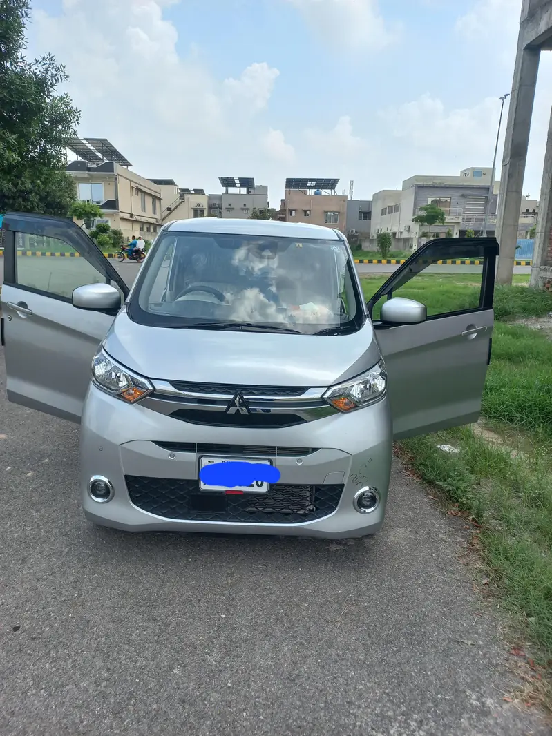 Mitsubishi Ek Wagon 2025