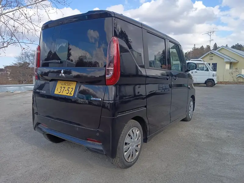 Mitsubishi Ek X 2022